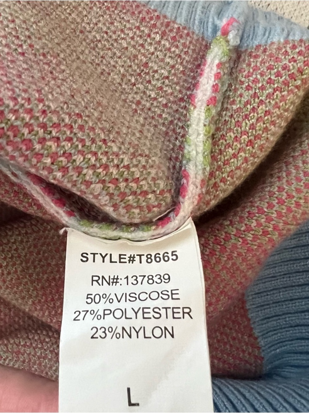Luna Ivy Blue Checkered Strawberry Sweater Size L - Picture 7 of 7